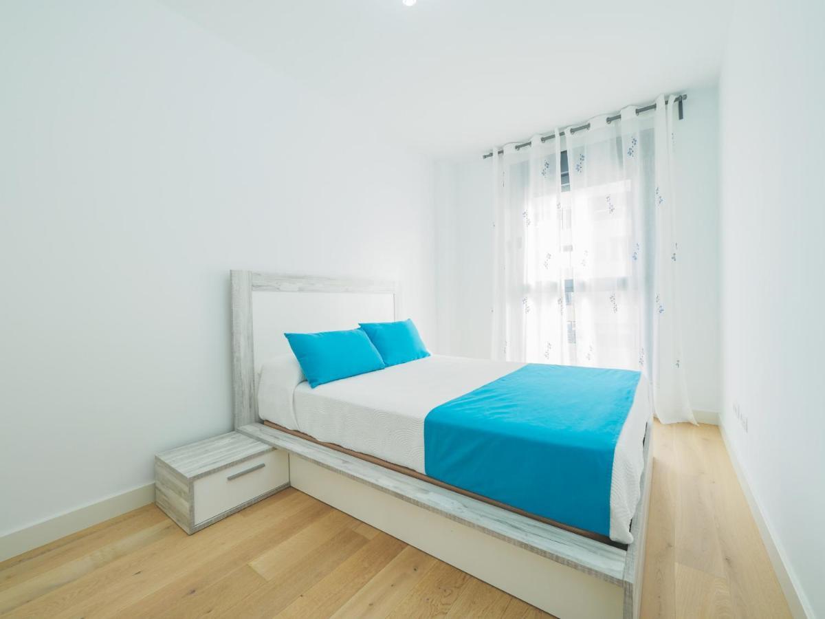 Апартаменти Cubo'S Sea View Pacifico Street & Free Parking Малага Екстер'єр фото