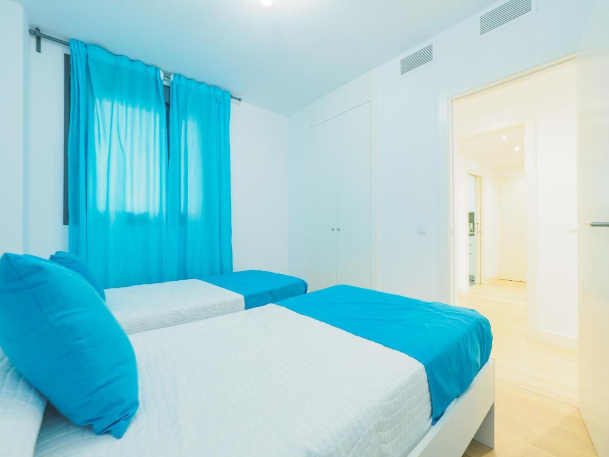 Апартаменти Cubo'S Sea View Pacifico Street & Free Parking Малага Екстер'єр фото