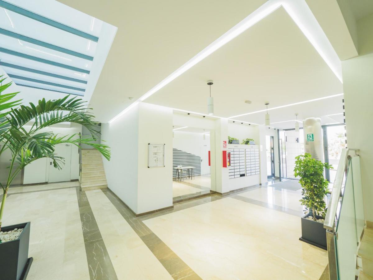 Апартаменти Cubo'S Sea View Pacifico Street & Free Parking Малага Екстер'єр фото